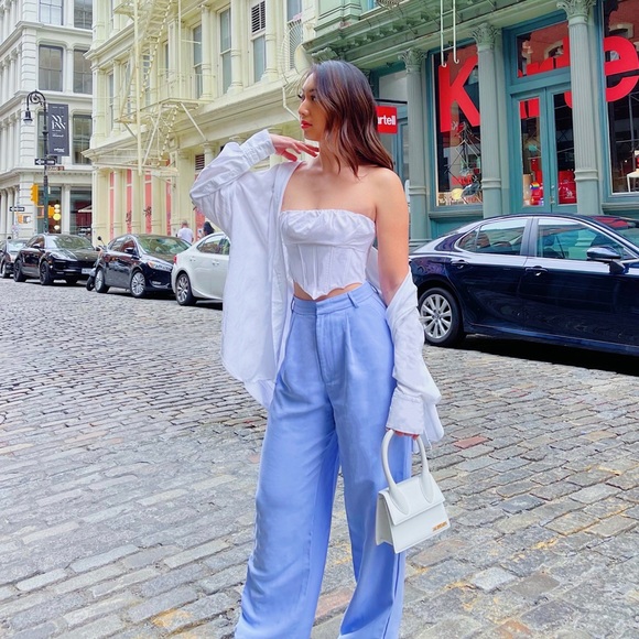 Meet your Posher, Andrea - Picture 1 of 5